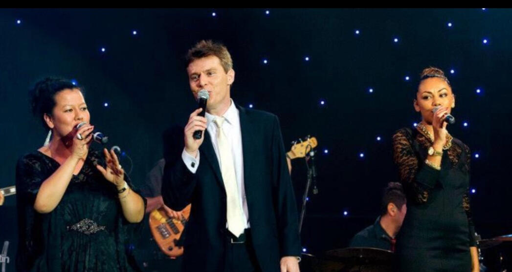 With Mahalia Barnes and Prinnie Stevens